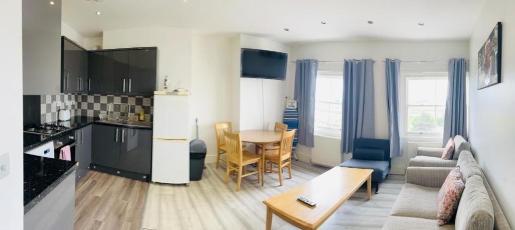 Entire New Flat With View To River Yare, H7 Apartamento Great Yarmouth Exterior foto