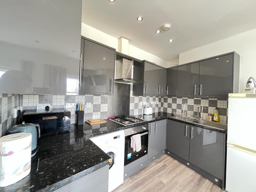 Entire New Flat With View To River Yare, H7 Apartamento Great Yarmouth Exterior foto